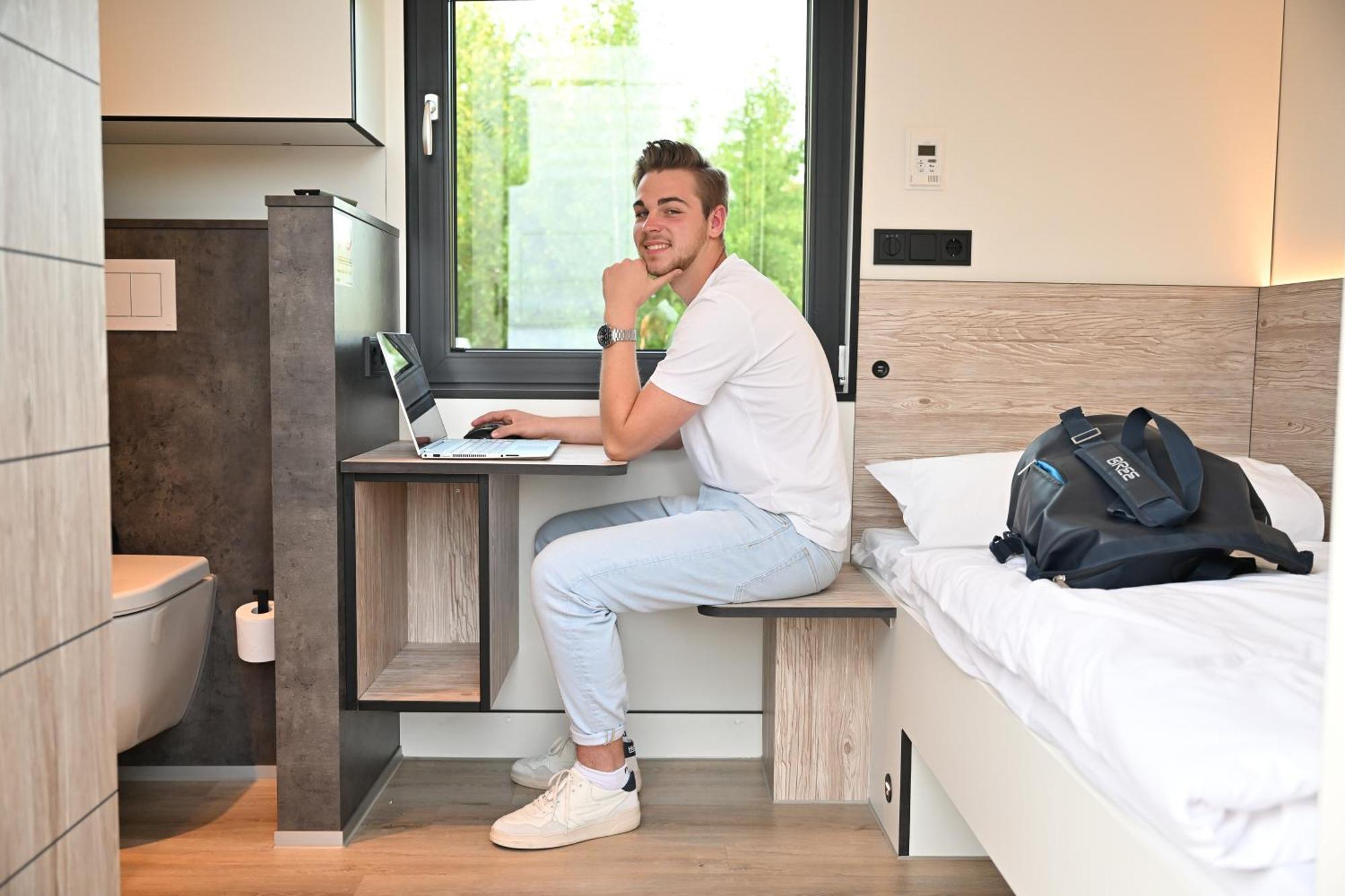 Roatel Emden A31 My-Roatel-Com Otel Dış mekan fotoğraf